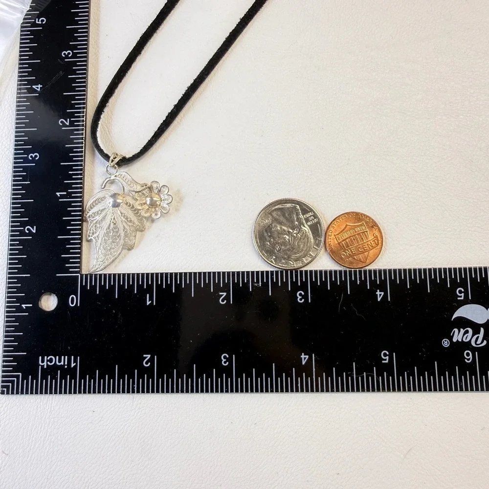 Vintage Silver Filigree Leaf Flower Pendant Necklace Black Leather Cord Boho
